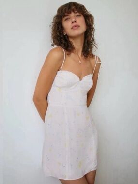 NWT Aritzia Wilfred Fable Light Birch Citron Dress Size 6